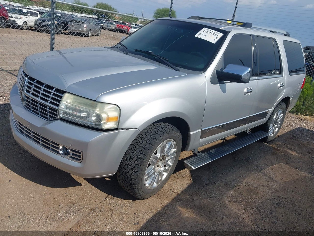 2010 LINCOLN NAVIGATOR · 2/11
