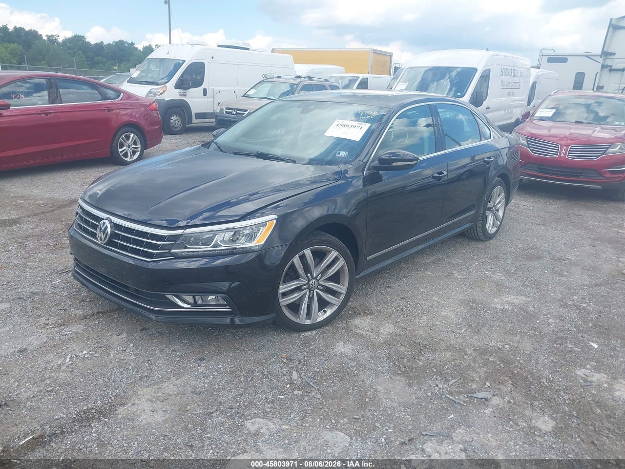 2017 VOLKSWAGEN PASSAT 1.8T SEL PREMIUM · 2/11