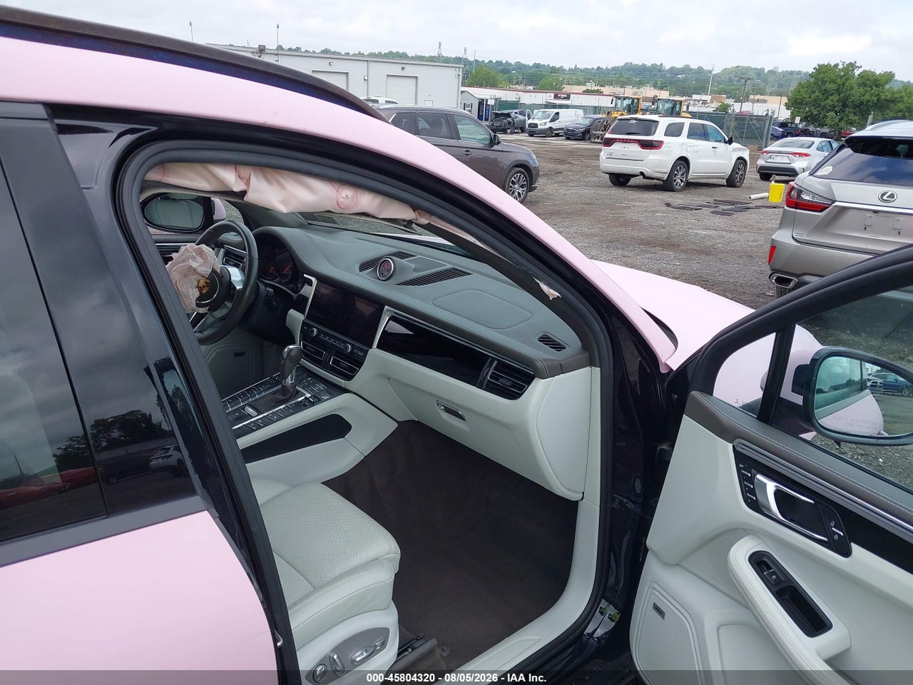 2020 PORSCHE MACAN · 5/11