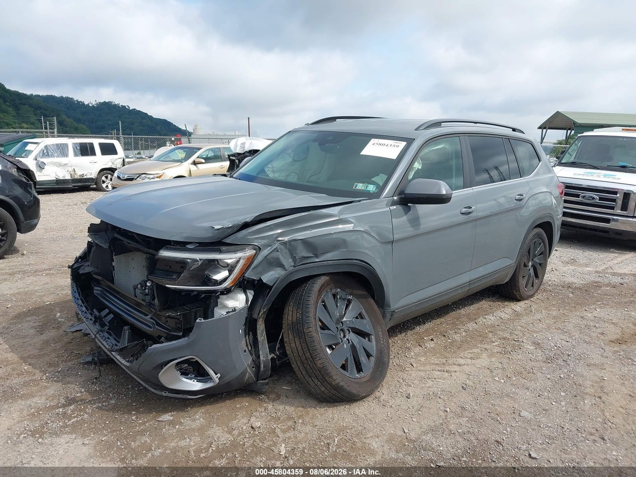 2026 VOLKSWAGEN ATLAS SE · 2/10