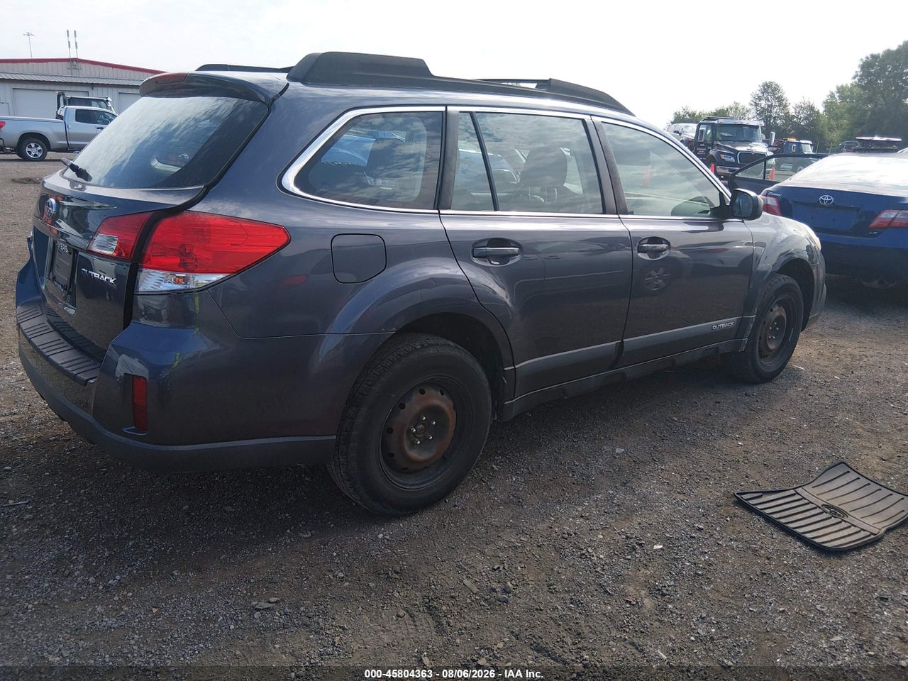 2014 SUBARU OUTBACK 2.5I · 4/11