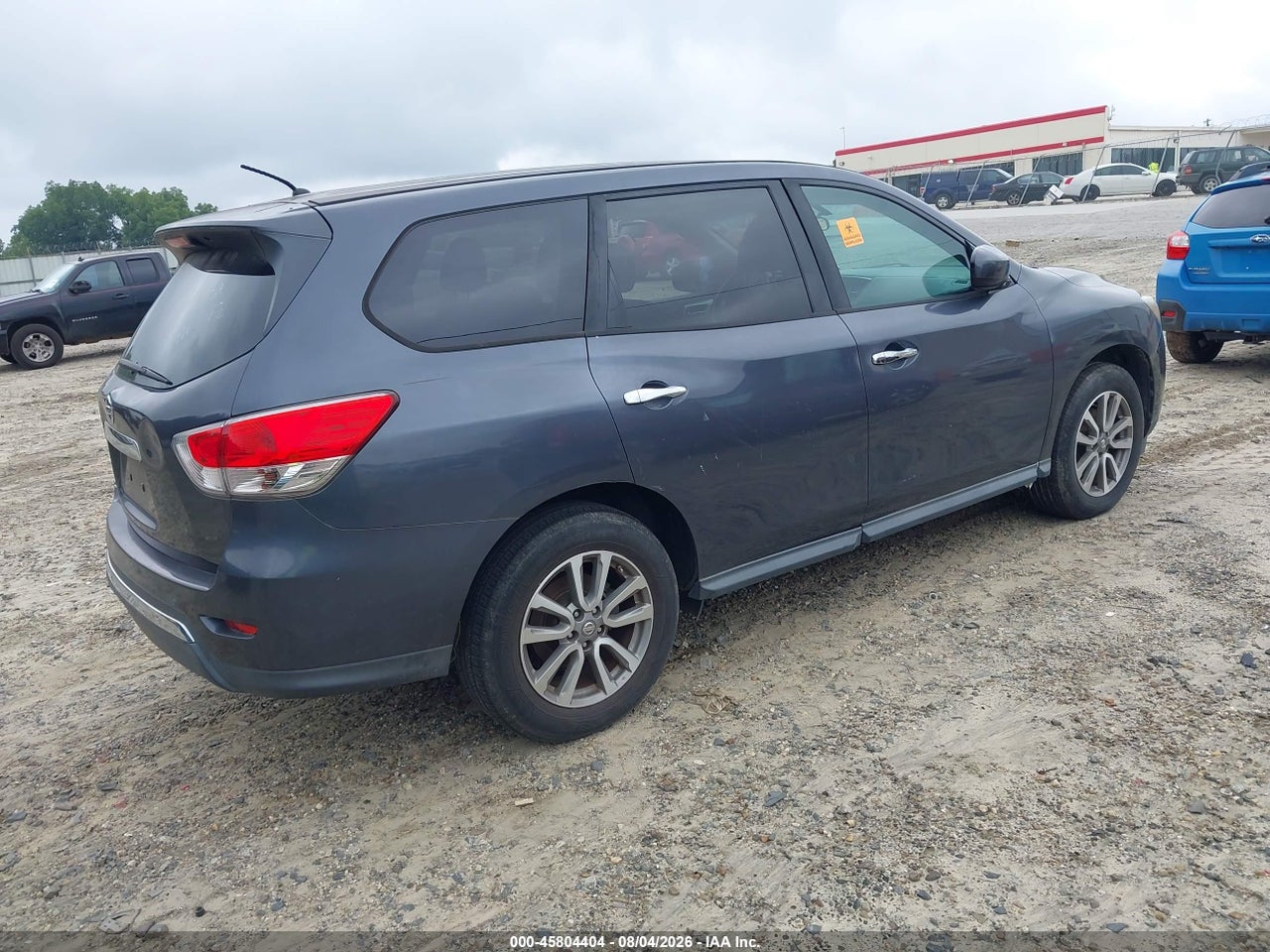 2014 NISSAN PATHFINDER S · 4/11