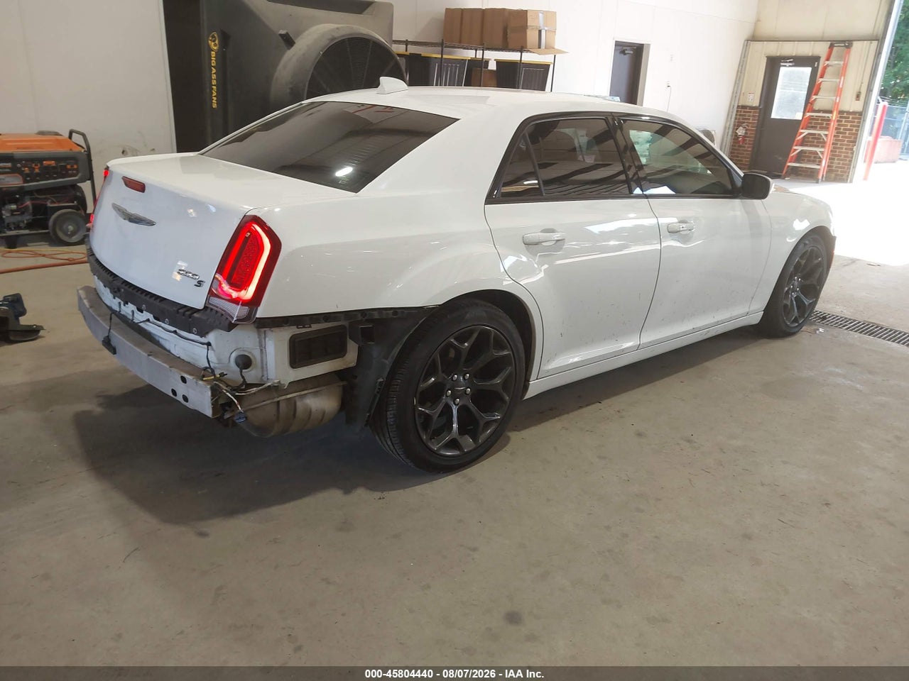 2019 CHRYSLER 300 300S · 4/11