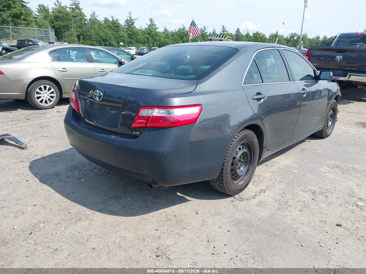 2009 TOYOTA CAMRY LE · 4/11