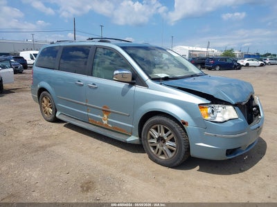 2010 CHRYSLER TOWN &amp; COUNTRY NEW LIMITED