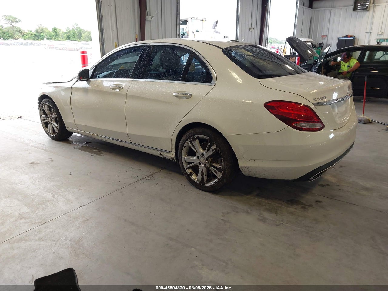 2016 MERCEDES-BENZ C 300   · 3/11