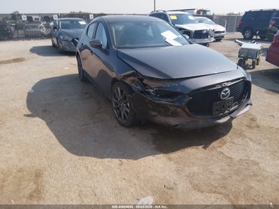 JM1BPAKL7N1****** · 2022 MAZDA MAZDA3 SELECT