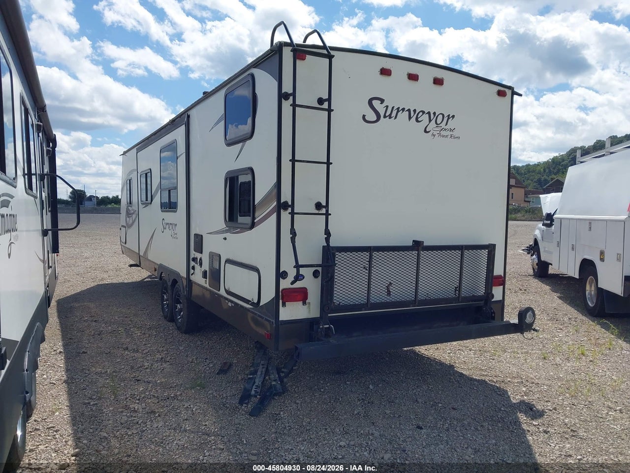 2012 FOREST RIVER SURVEYOR · 3/11