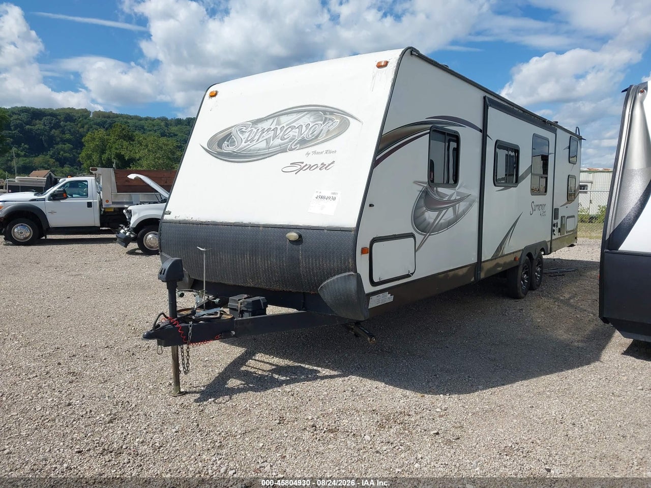 2012 FOREST RIVER SURVEYOR · 2/11