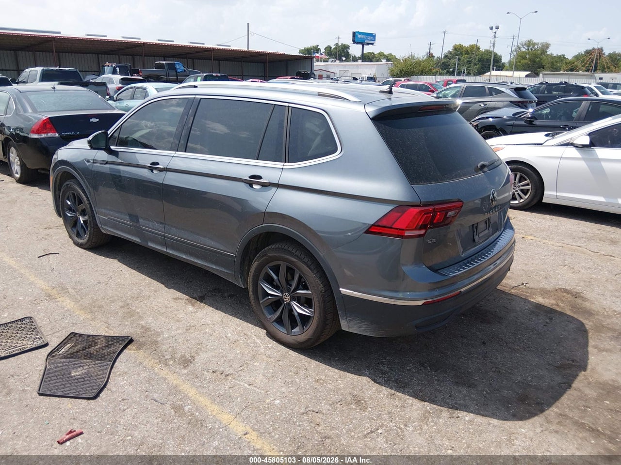 2023 VOLKSWAGEN TIGUAN 2.0T SE · 3/11