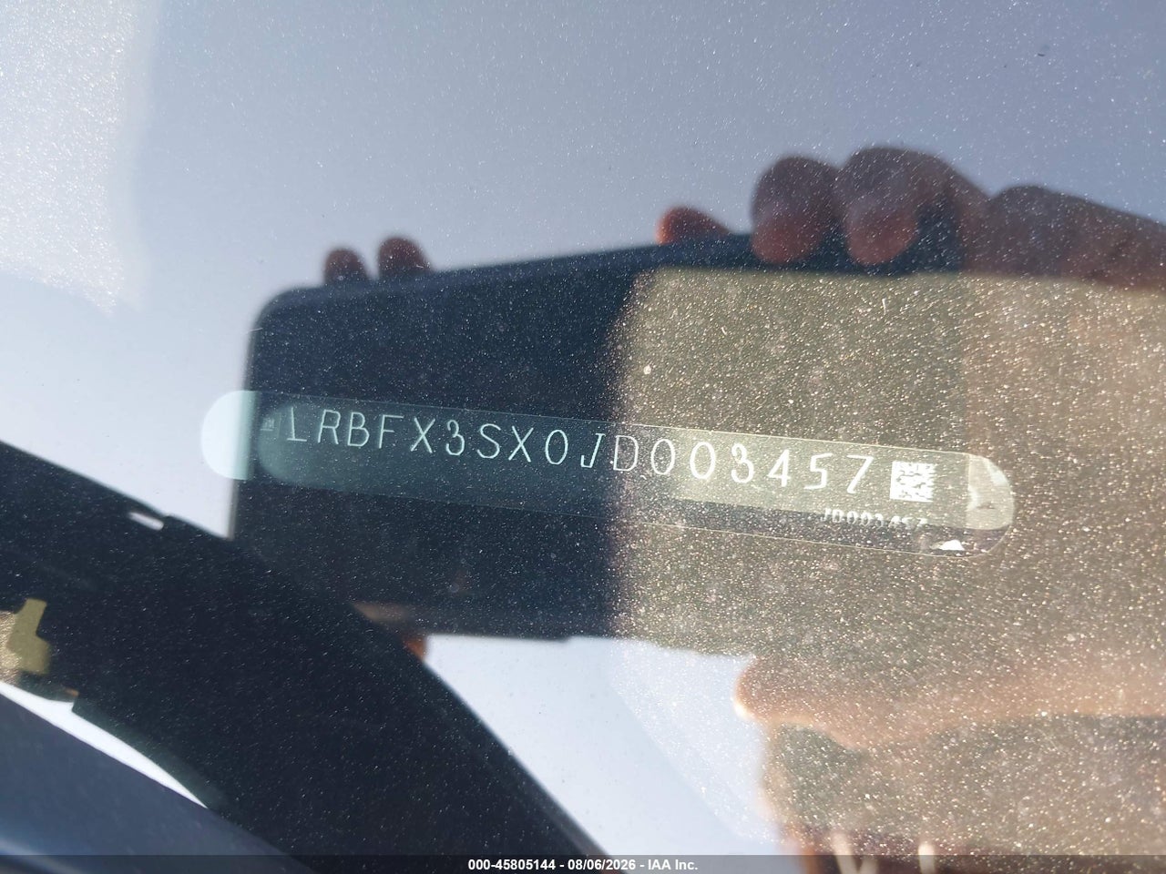 LRBFX3SX0JD****** · 2018 BUICK ENVISION PREMIUM I · 9/11