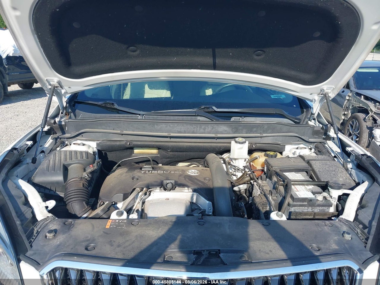 LRBFX3SX0JD****** · 2018 BUICK ENVISION PREMIUM I · 10/11
