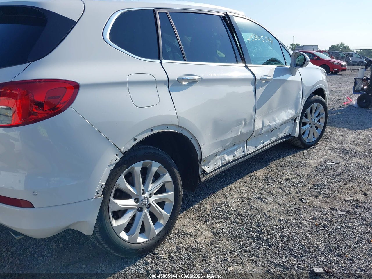 LRBFX3SX0JD****** · 2018 BUICK ENVISION PREMIUM I · 6/11