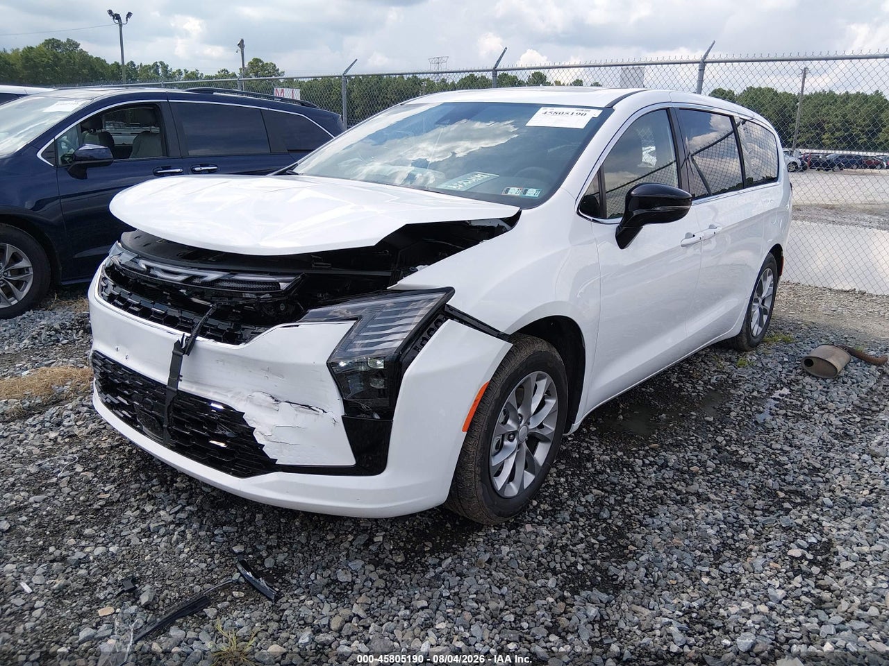 2C4RC1GG3VR****** · 2027 CHRYSLER PACIFICA · 2/11