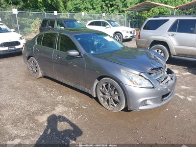 JN1CV6APXBM****** · 2011 INFINITI G37 JOURNEY