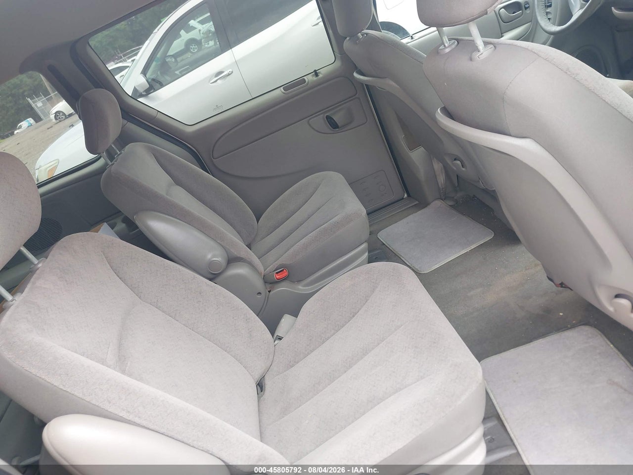 2D4GP44L53R****** · 2003 DODGE GRAND CARAVAN SPORT · 8/11