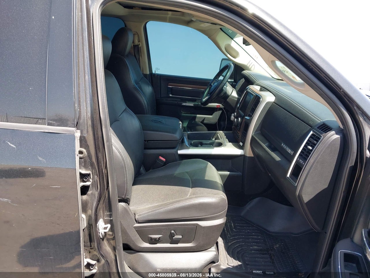 2017 RAM 1500 LARAMIE  4X2 5'7 BOX · 5/11