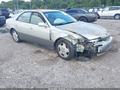 JT8BF28G010****** · 2001 LEXUS ES 300