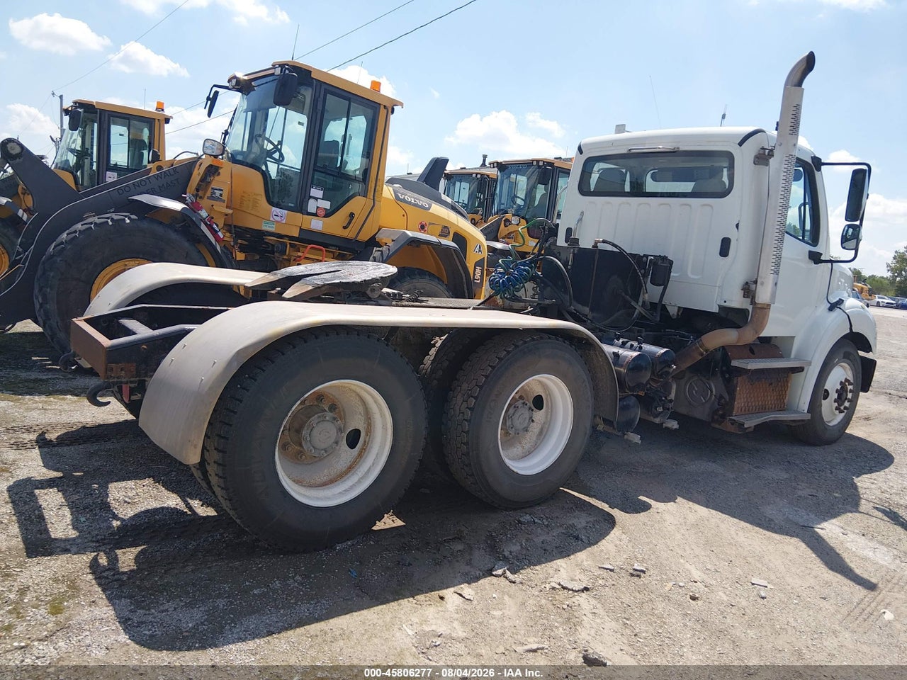 2013 FREIGHTLINER M2 112 MEDIUM DUTY · 4/11