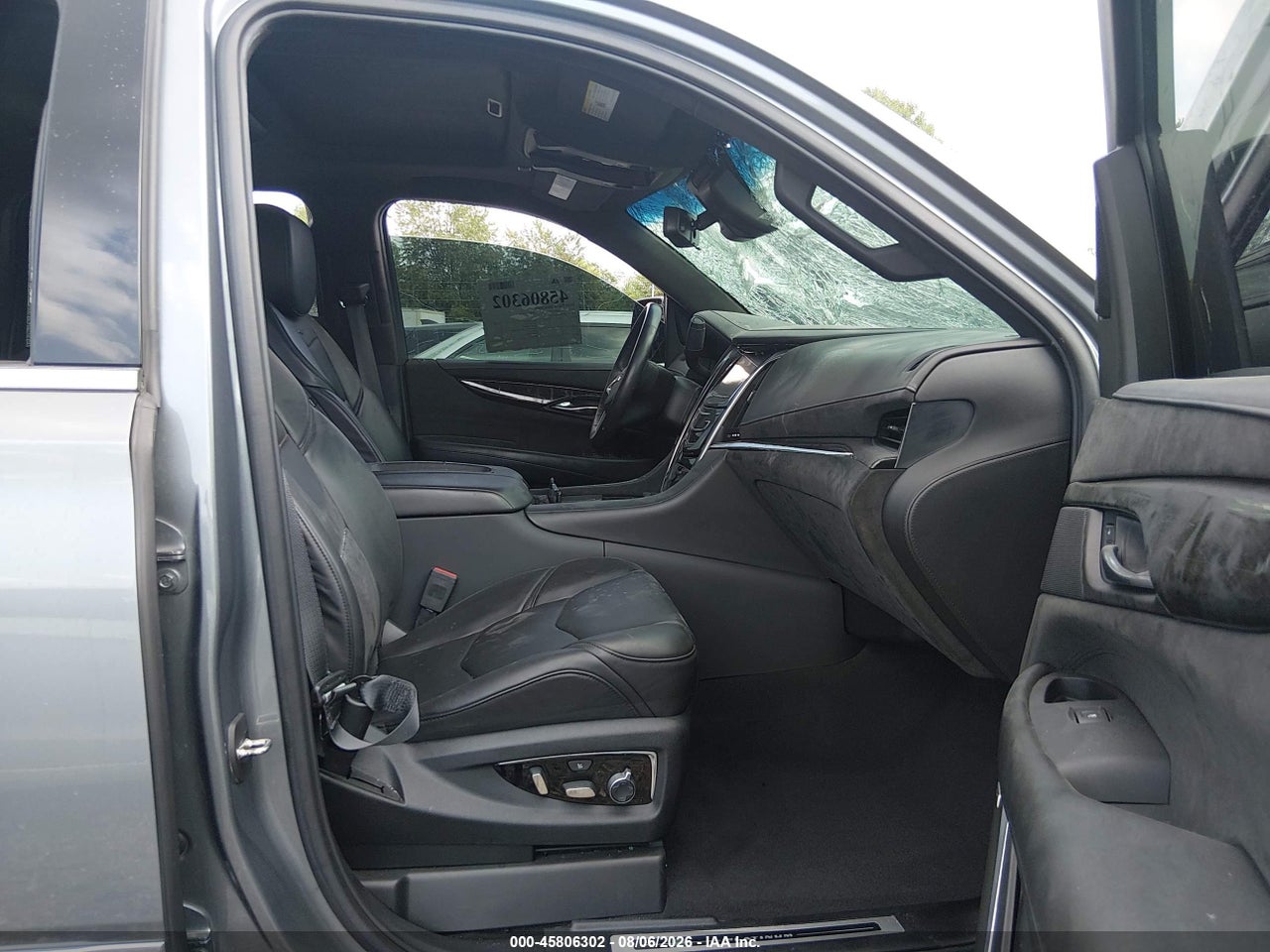 2019 CADILLAC ESCALADE PLATINUM · 5/11