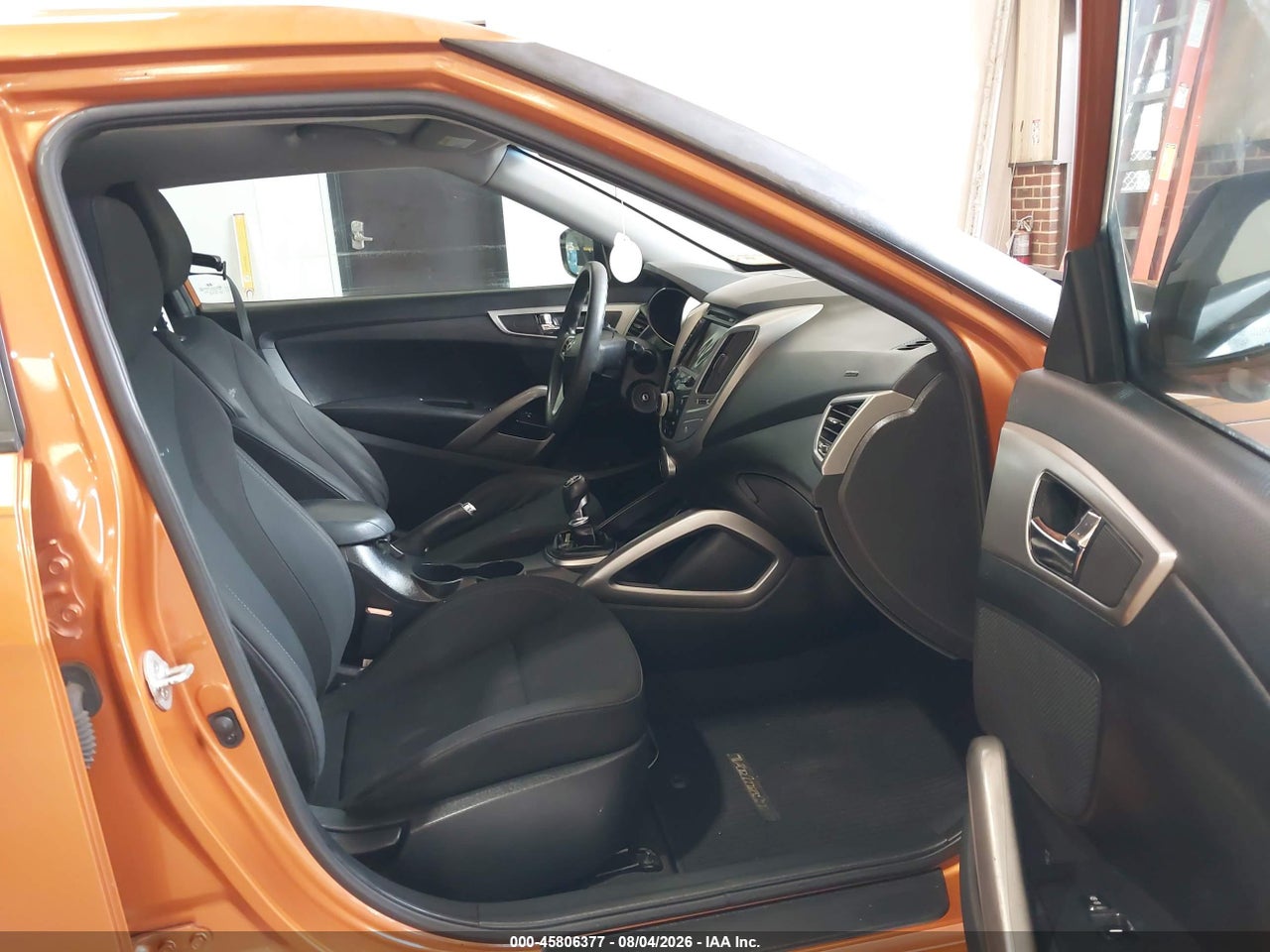 2013 HYUNDAI VELOSTER BASE W/BLACK · 5/11