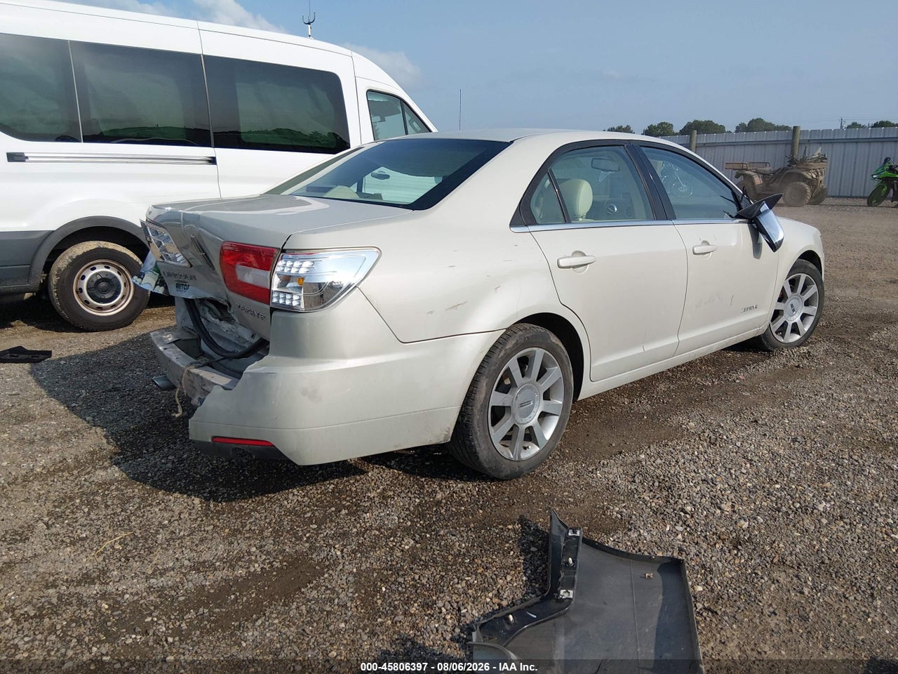 2006 LINCOLN ZEPHYR · 4/11