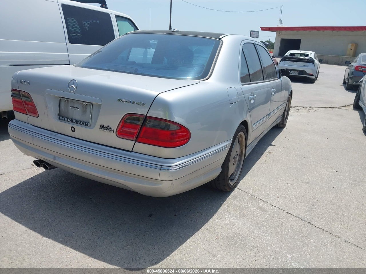 2002 MERCEDES-BENZ E 55 AMG · 4/11