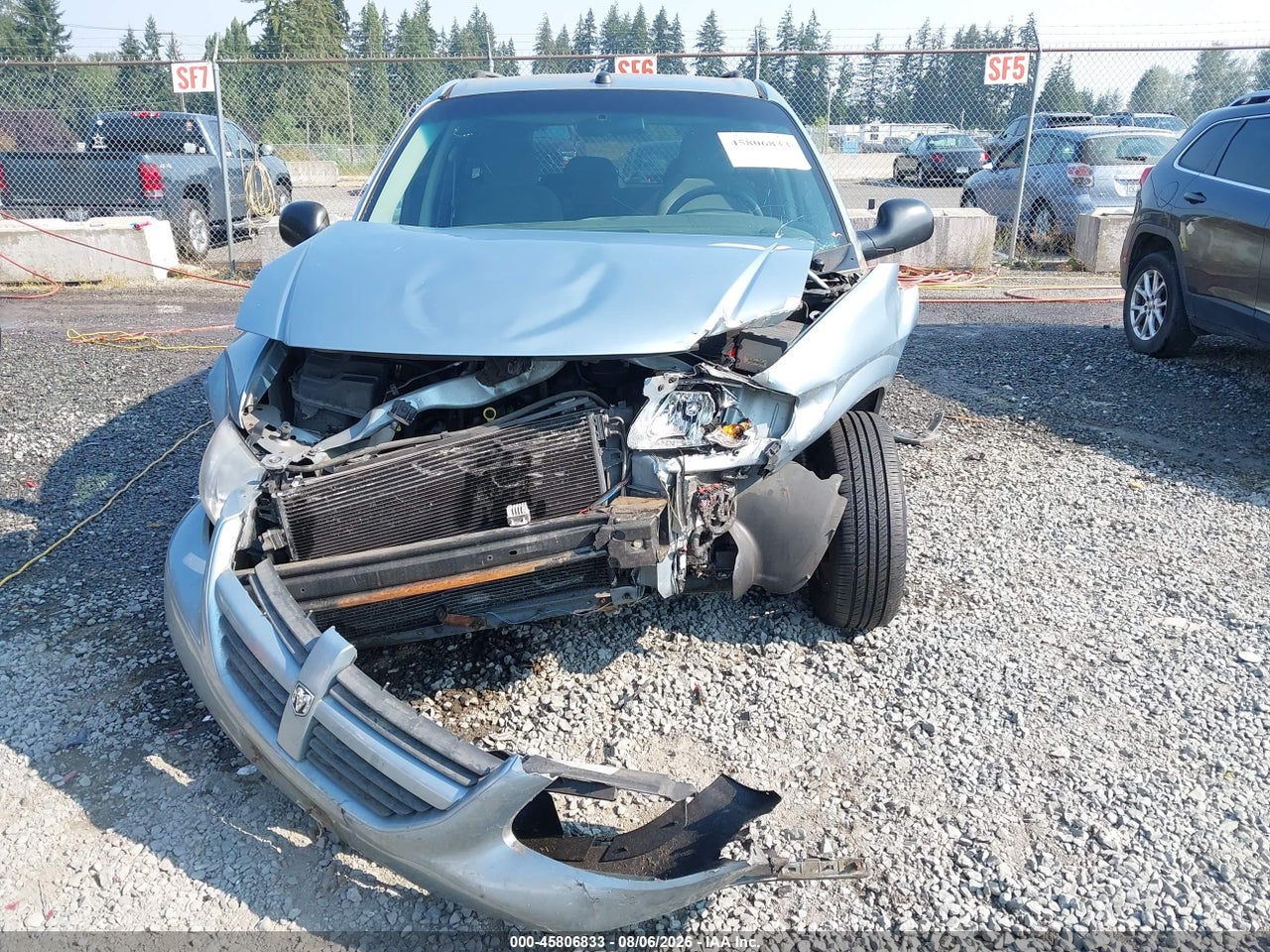 2005 DODGE GRAND CARAVAN SE · 6/11