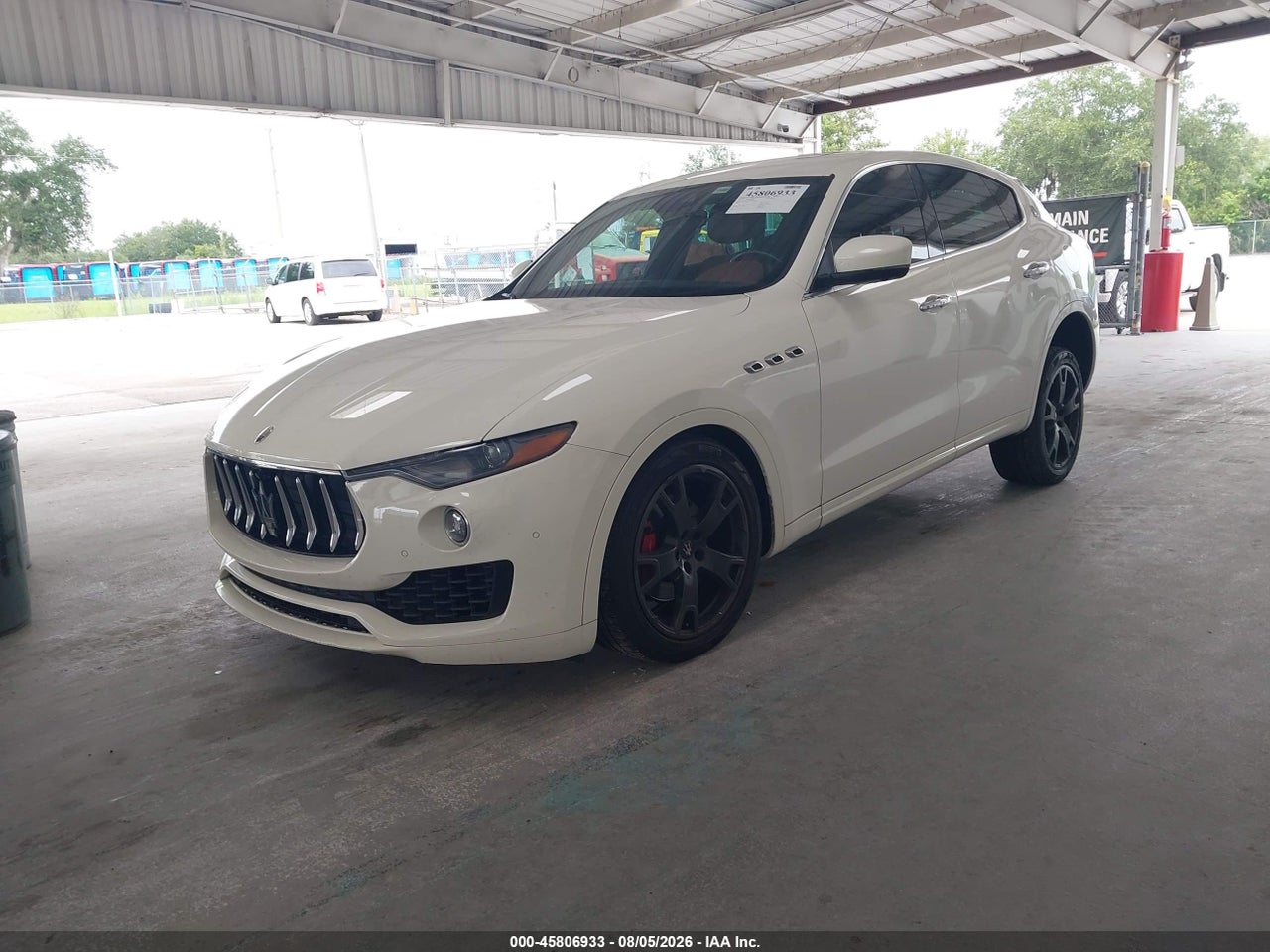 2019 MASERATI LEVANTE   · 2/11