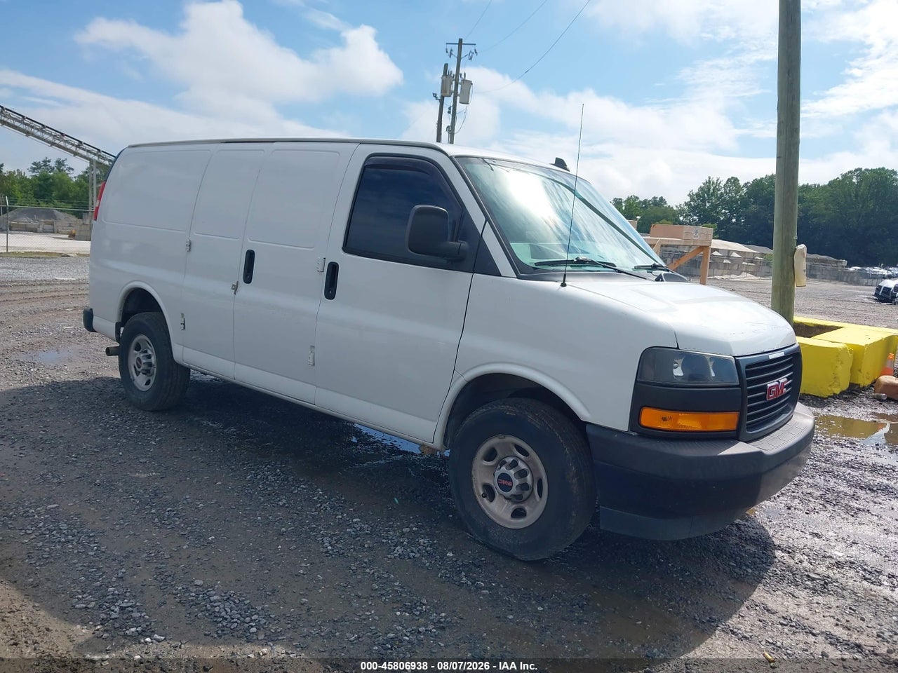 1GTW7AFP0L1****** · 2020 GMC SAVANA CARGO RWD 2500 REGULAR WHEELBASE WORK VAN