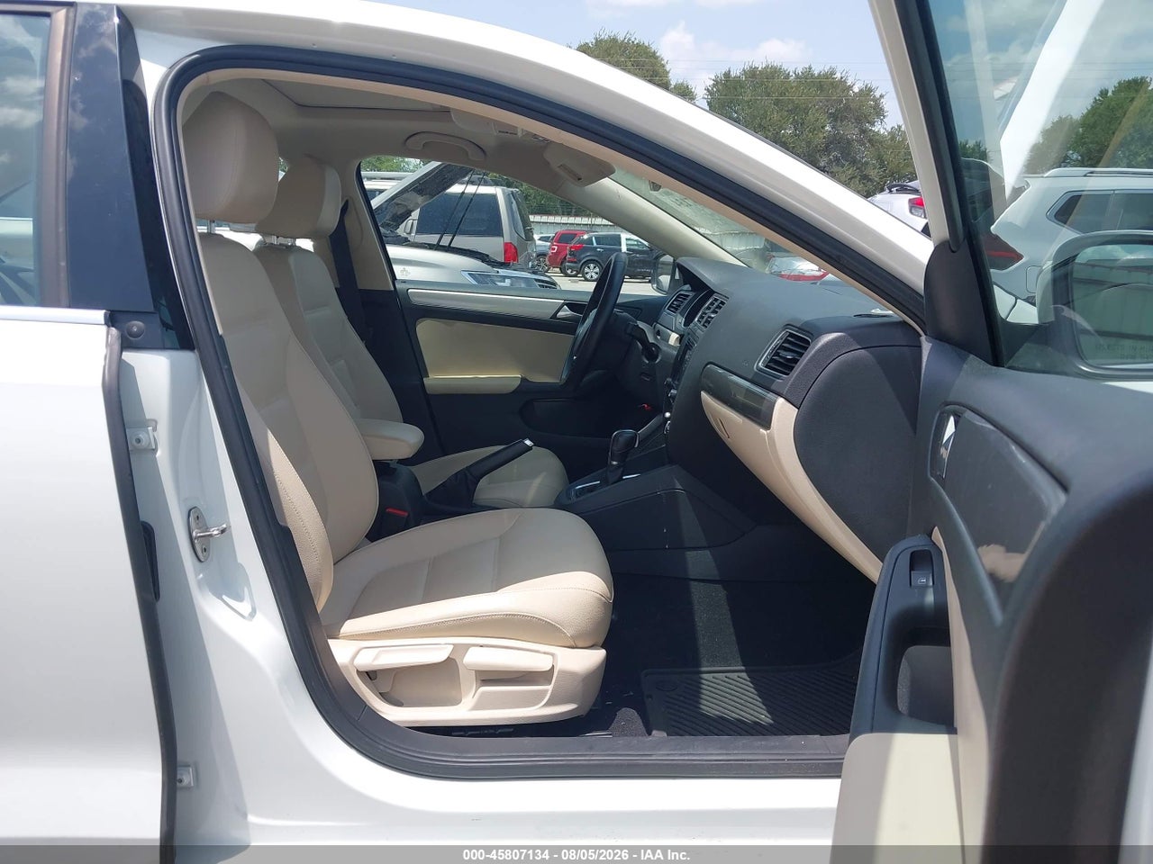 2017 VOLKSWAGEN JETTA 1.4T SE · 5/11