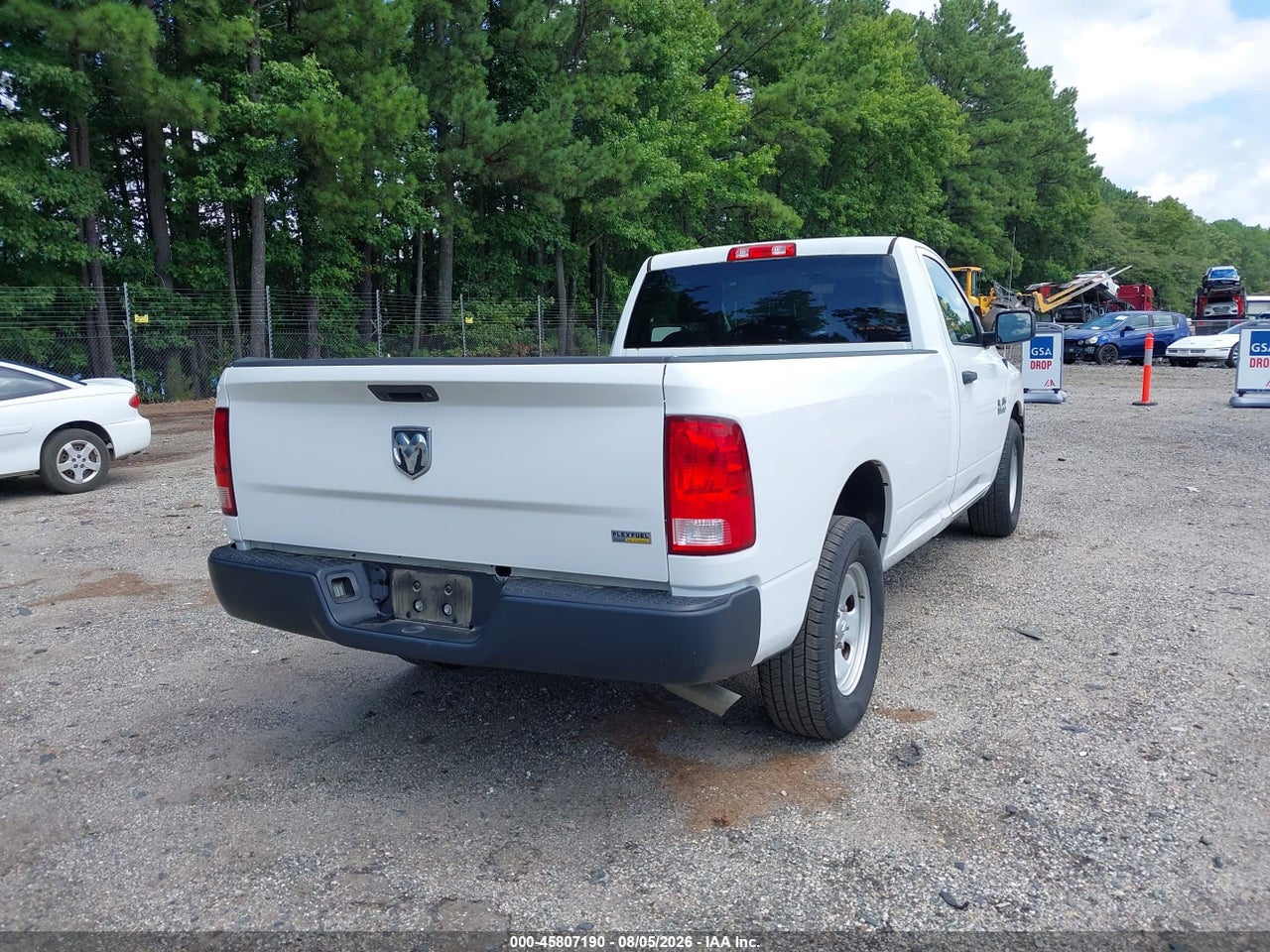 2017 RAM 1500 TRADESMAN  4X2 8' BOX · 4/11