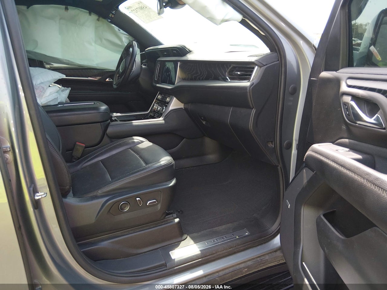 2023 GMC YUKON 4WD DENALI · 5/11