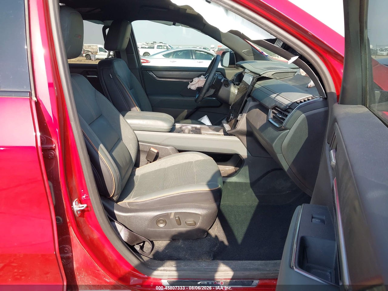 2025 GMC ACADIA AWD AT4 · 5/11