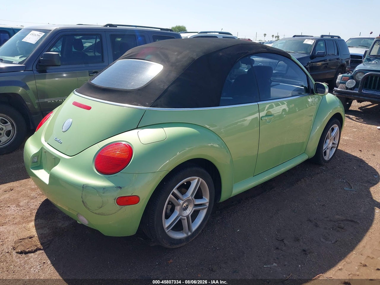 2005 VOLKSWAGEN NEW BEETLE GLS 1.8T · 4/11