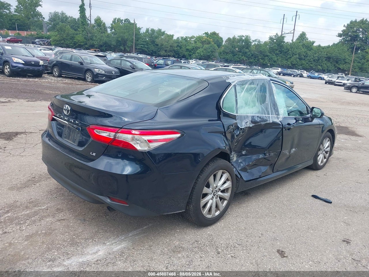 2018 TOYOTA CAMRY LE · 4/11