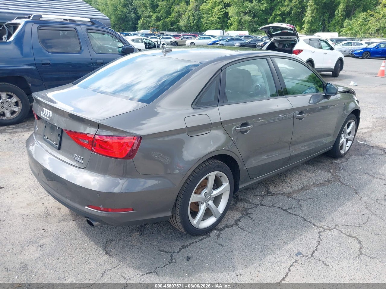 WAUB8GFF7G1****** · 2016 AUDI A3 2.0T PREMIUM · 4/11