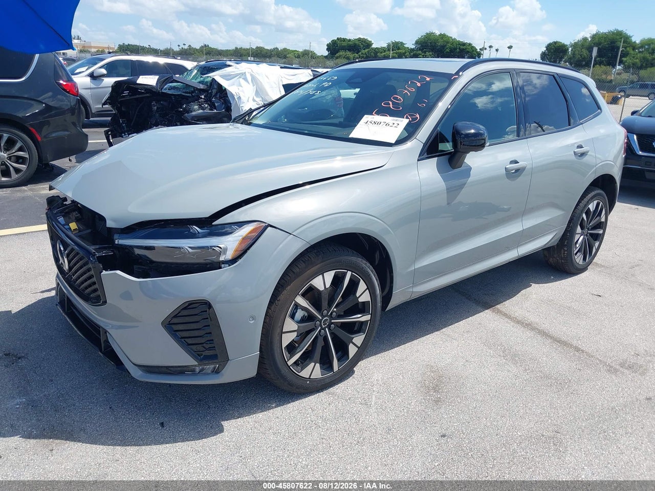 2026 VOLVO XC60 B5 PLUS · 2/11