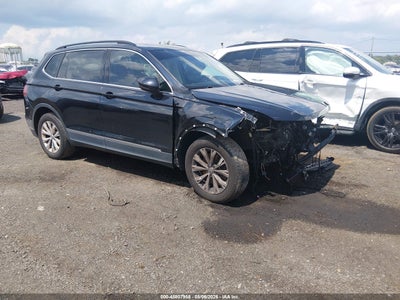 3VV3B7AX0JM****** · 2018 VOLKSWAGEN TIGUAN 2.0T SE/2.0T SEL