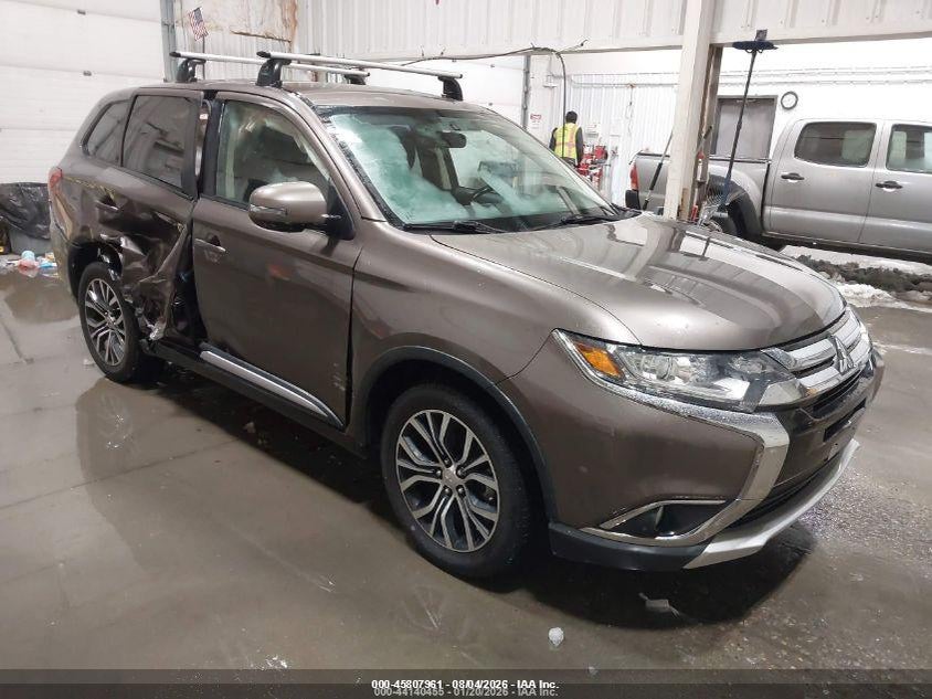 JA4AD3A34JZ****** · 2018 MITSUBISHI OUTLANDER SE