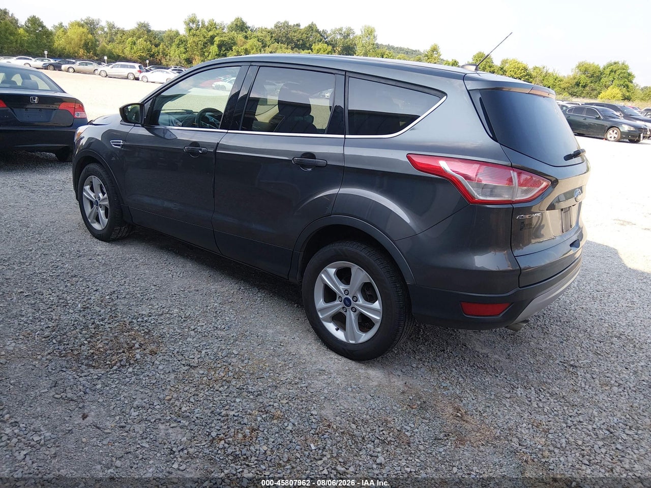 2015 FORD ESCAPE SE · 3/11