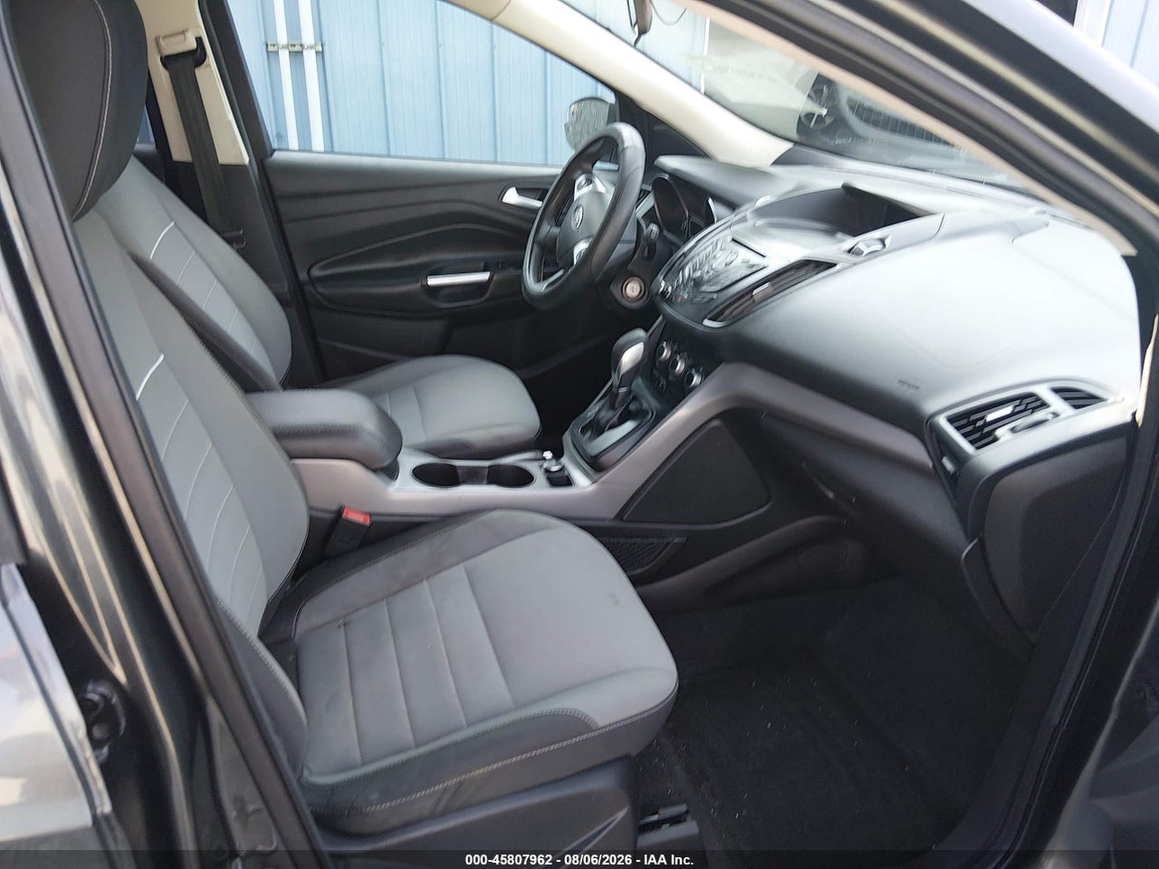 2015 FORD ESCAPE SE · 5/11