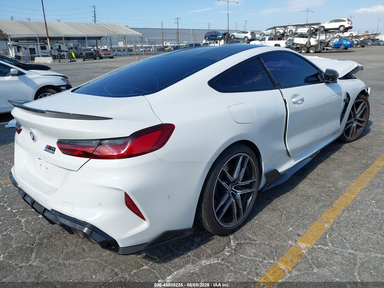 2020 BMW M8 · 4/11