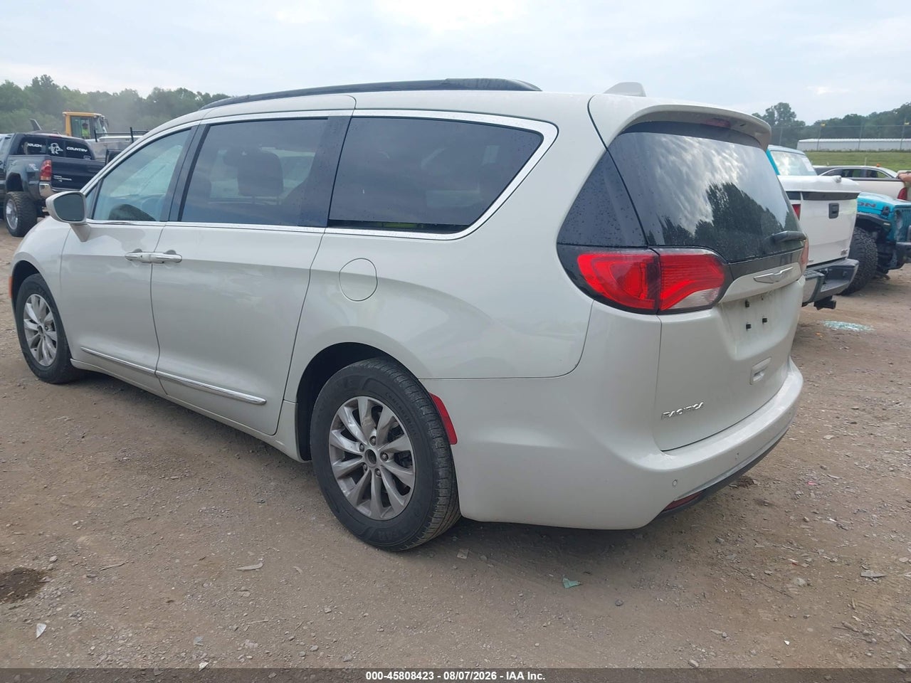 2017 CHRYSLER PACIFICA TOURING-L · 3/11