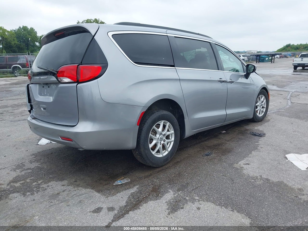 2021 CHRYSLER VOYAGER LXI · 4/10