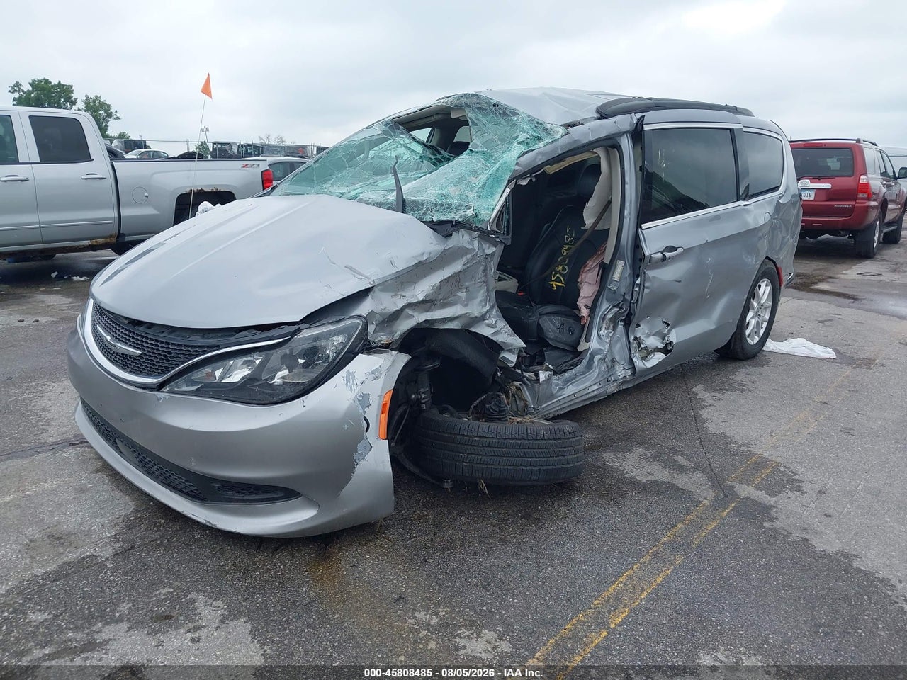 2021 CHRYSLER VOYAGER LXI · 2/10