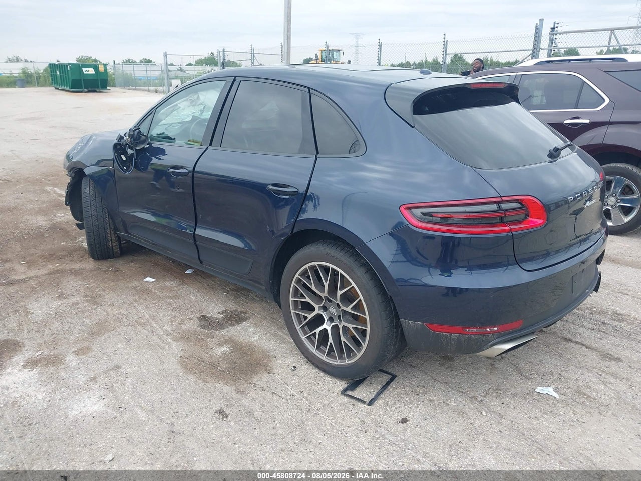 2018 PORSCHE MACAN · 3/8
