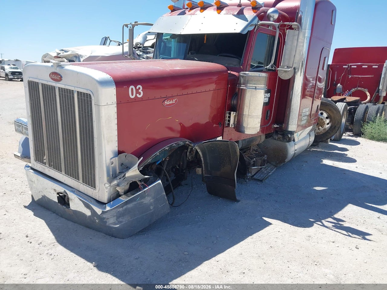 1XP5DB9X87N****** · 2007 PETERBILT 379 · 2/4