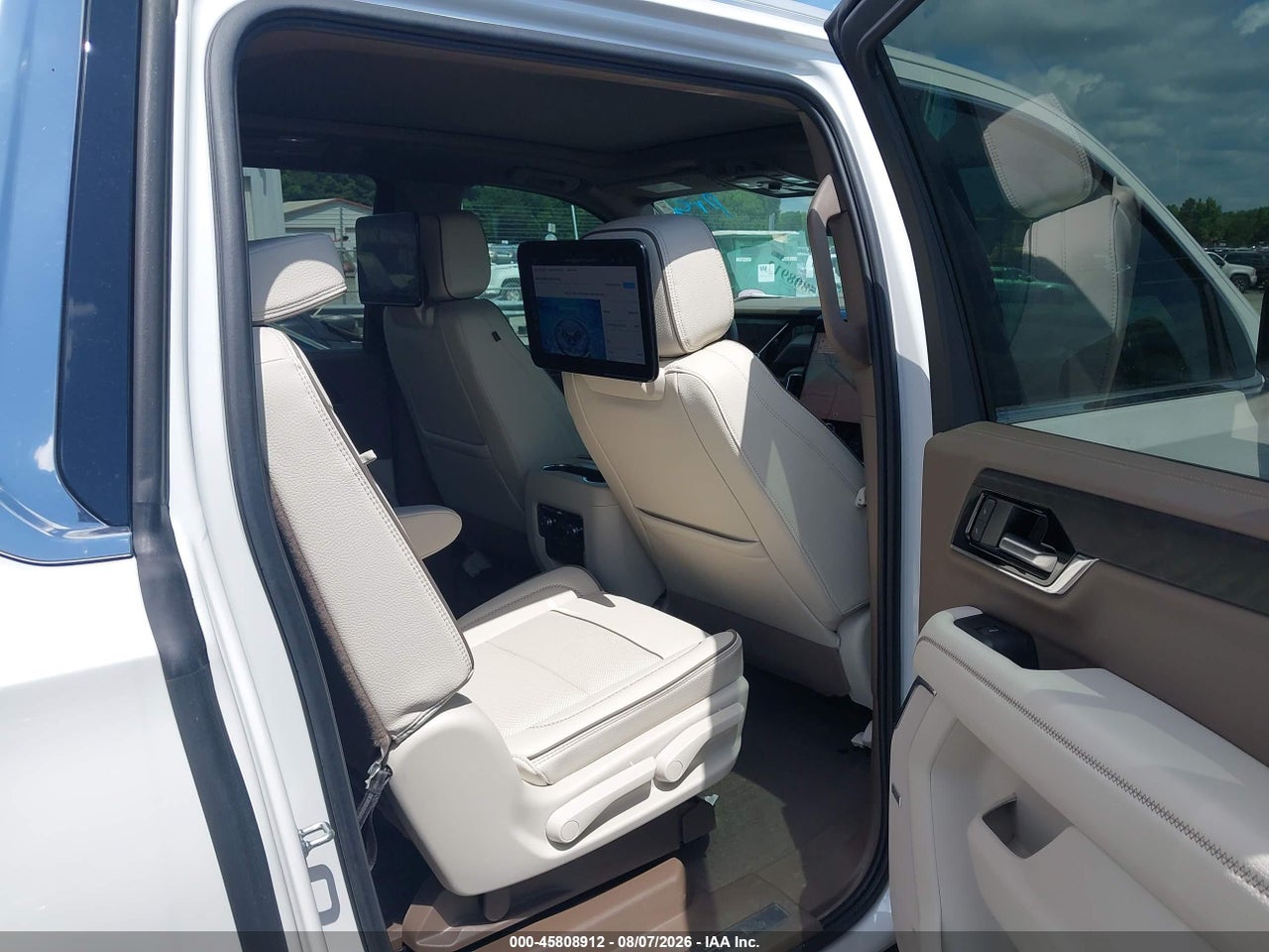1GKS2JRLXSR****** · 2025 GMC YUKON XL 4WD DENALI · 8/11