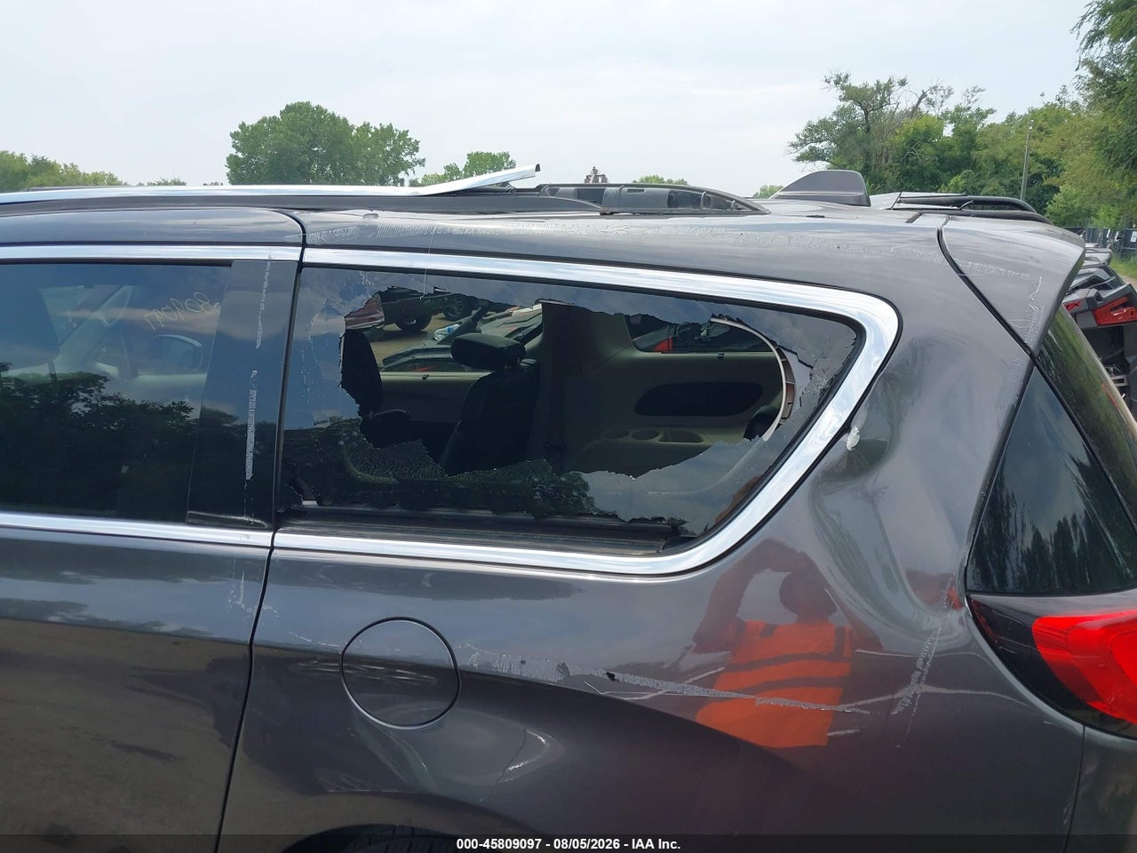 2018 CHRYSLER PACIFICA TOURING L · 6/11